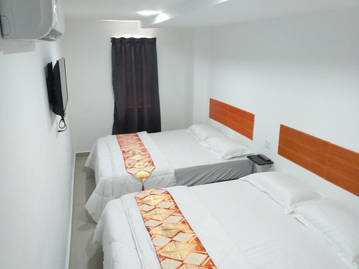 Orange Villa Hotel Near Palm Mall Серембан Екстериор снимка