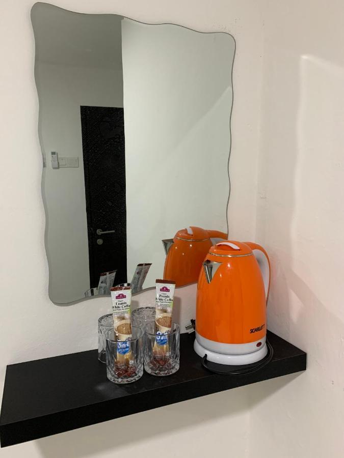 Orange Villa Hotel Near Palm Mall Серембан Екстериор снимка