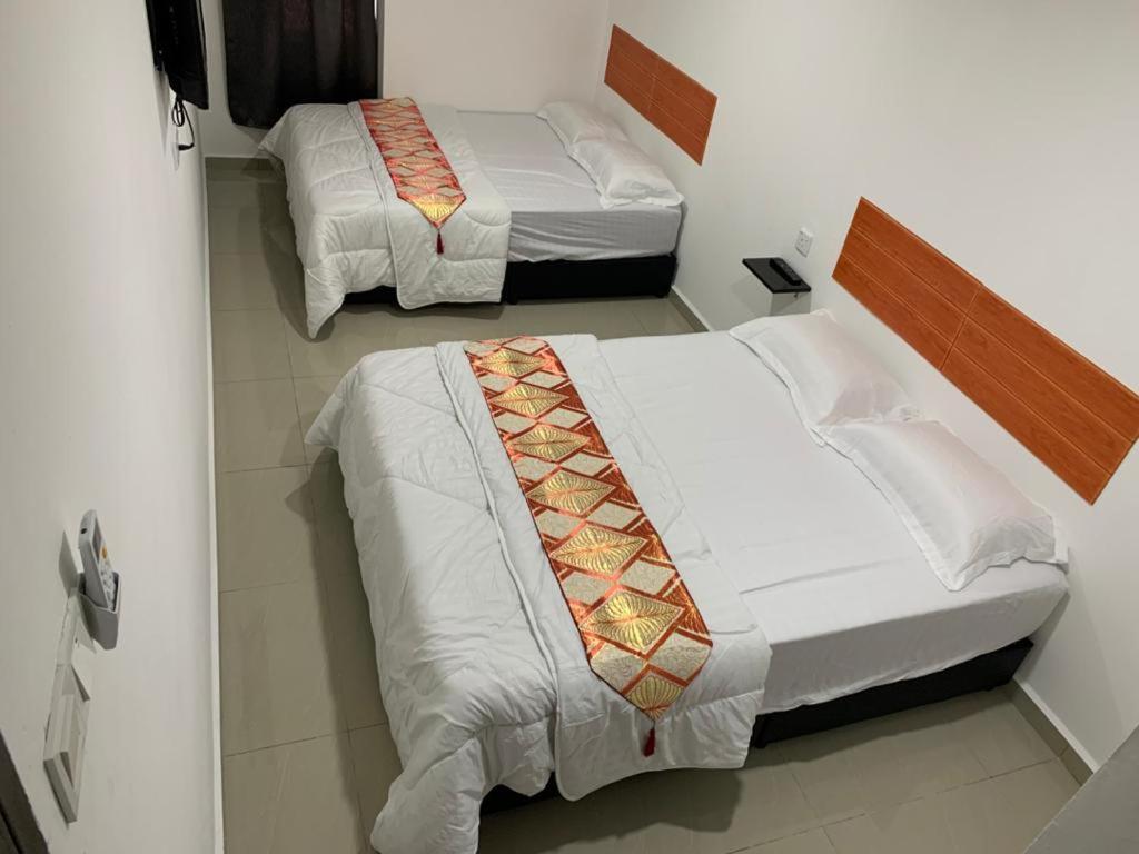 Orange Villa Hotel Near Palm Mall Серембан Екстериор снимка